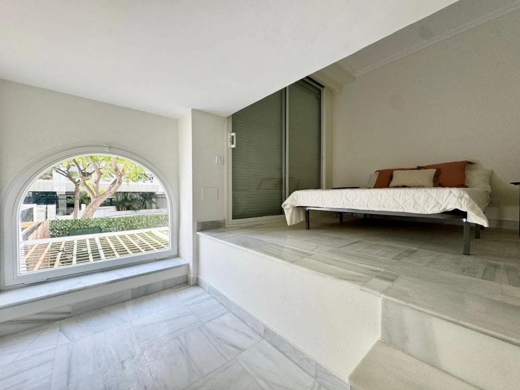Sale of apartment in Barrio Playa de la Fontanilla, Marbella
photo 4