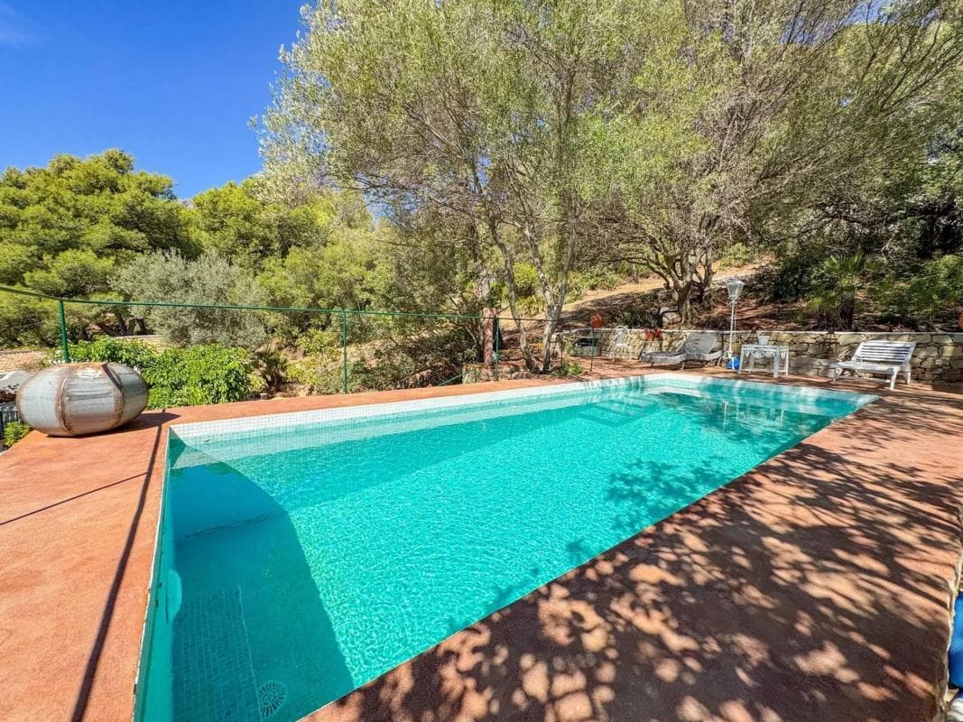 Sale of independent chalet in Urbanizacion la Montua, Marbella
photo 5