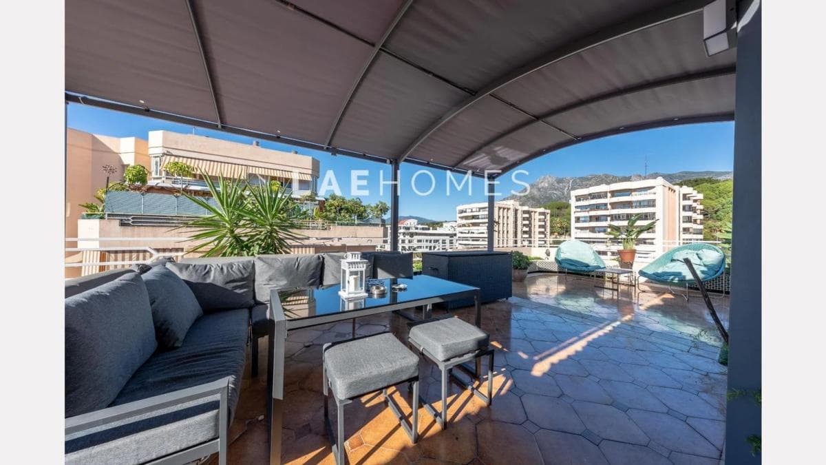 Venta de piso en Barrio Ricardo Soriano, Marbella
photo 3