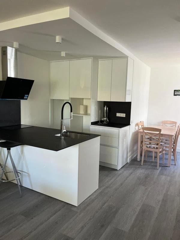Sale of apartment in Barrio Playa Bajadilla-Puertos, Marbella
photo 5