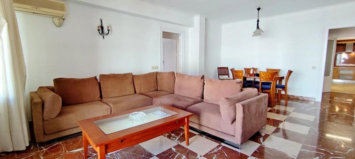 Продажа квартиры на Calle Sierra Blanca s/n, Марбелла
photo 5