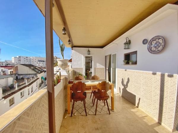 Ático en venta en Barrio Casco Antiguo, Marbella thumbnail 1
