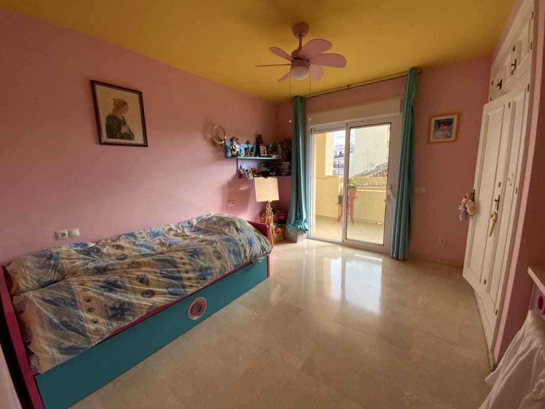 Venta de piso en Calle Juan Ramon Jimenez, Marbella
photo 5