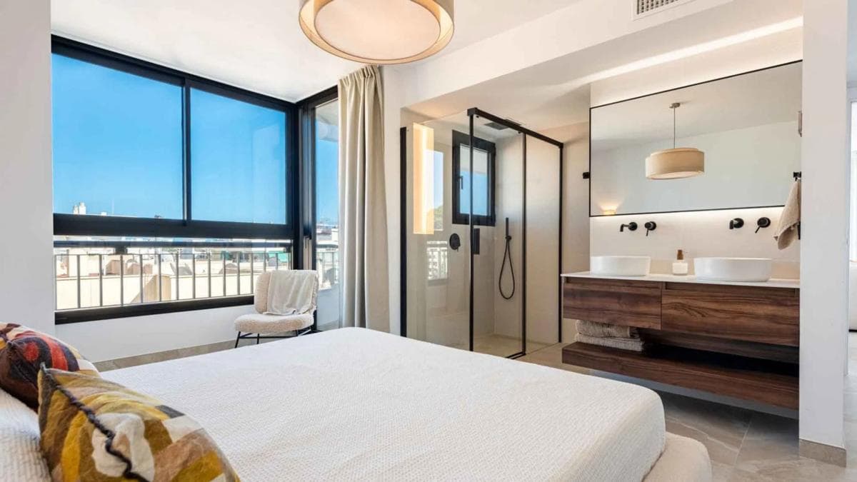 Venta de ático en Calle de Ramón Gómez de la Serna, 39, Marbella photo 4