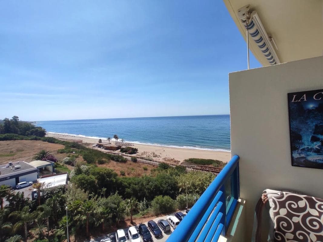 Sale of apartment in Barrio Playa Bajadilla-Puertos, Marbella
photo 2
