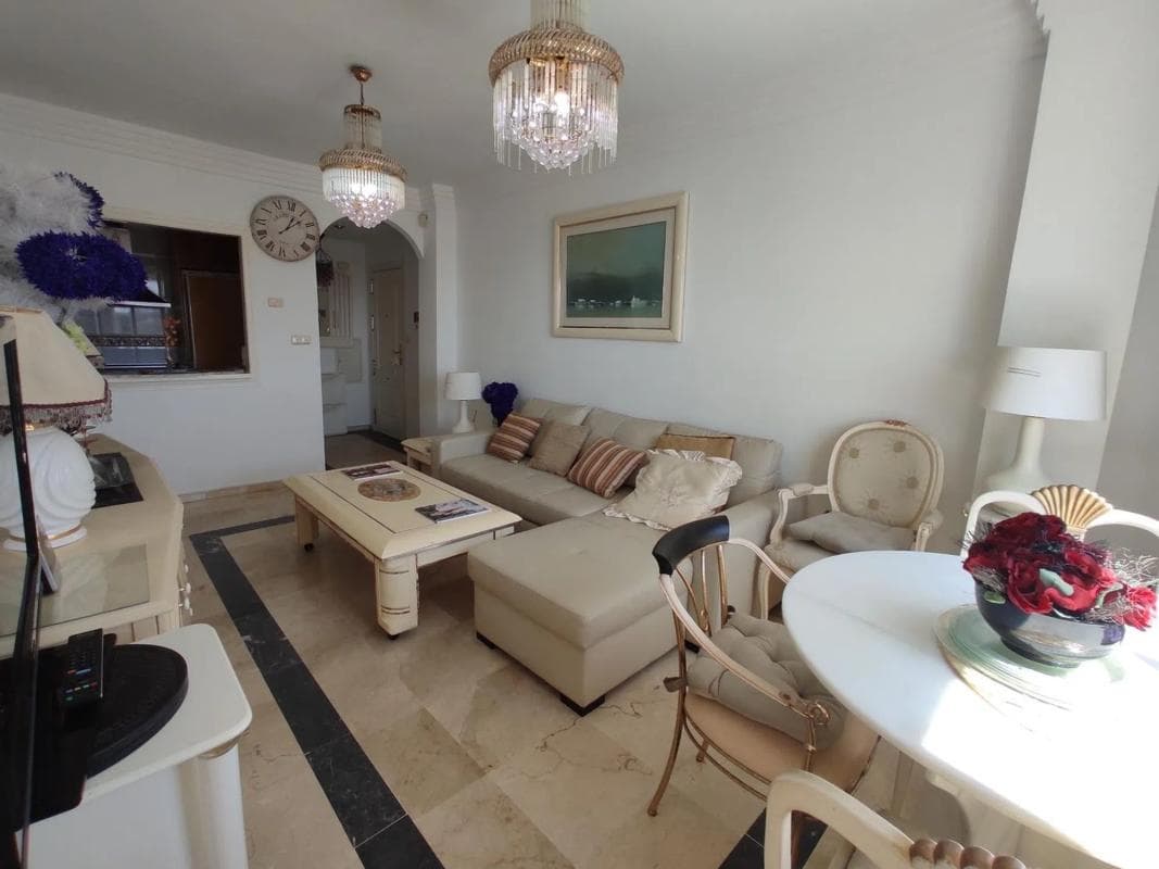 Sale of apartment in Barrio Playa Bajadilla-Puertos, Marbella
photo 3