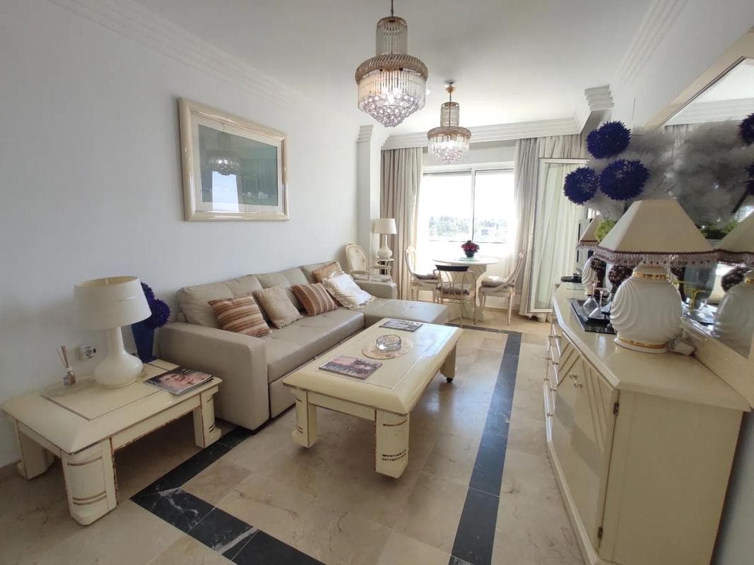 Sale of apartment in Barrio Playa Bajadilla-Puertos, Marbella
photo 4