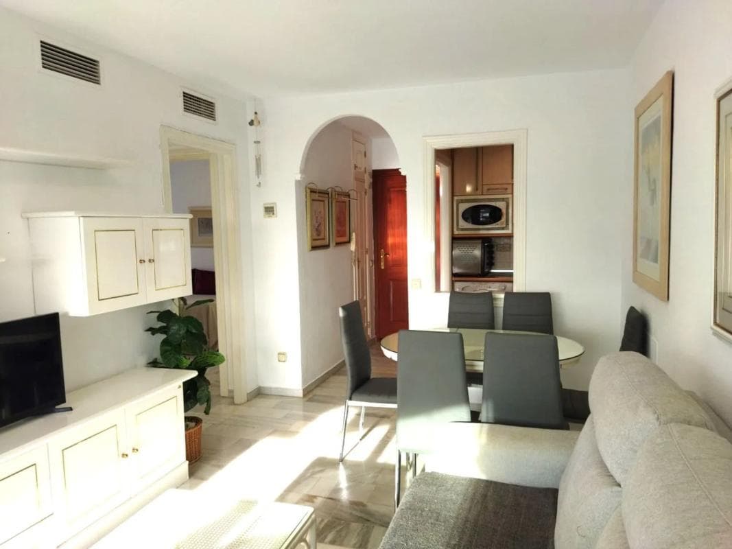 Sale of apartment in Calle Camilo José Cela, 12, Marbella
photo 3
