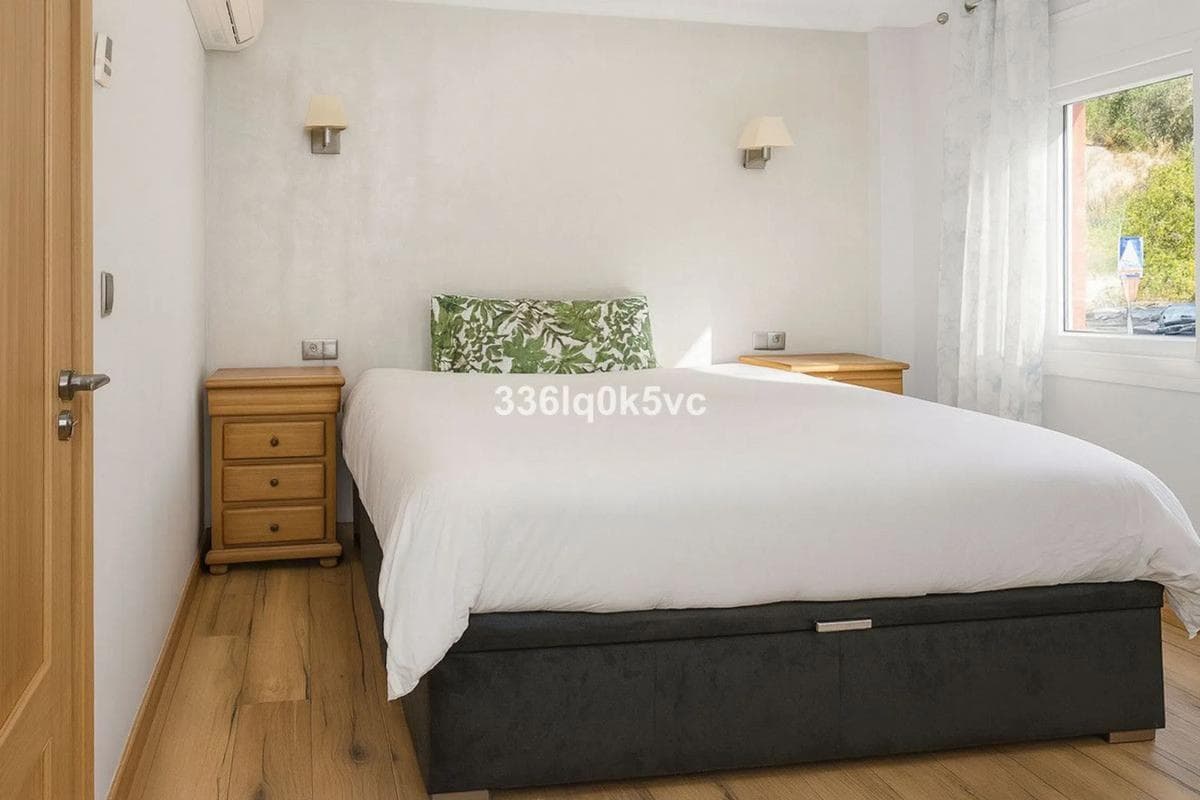 Sale of apartment in Calle Marqués de Linares, Marbella
photo 2
