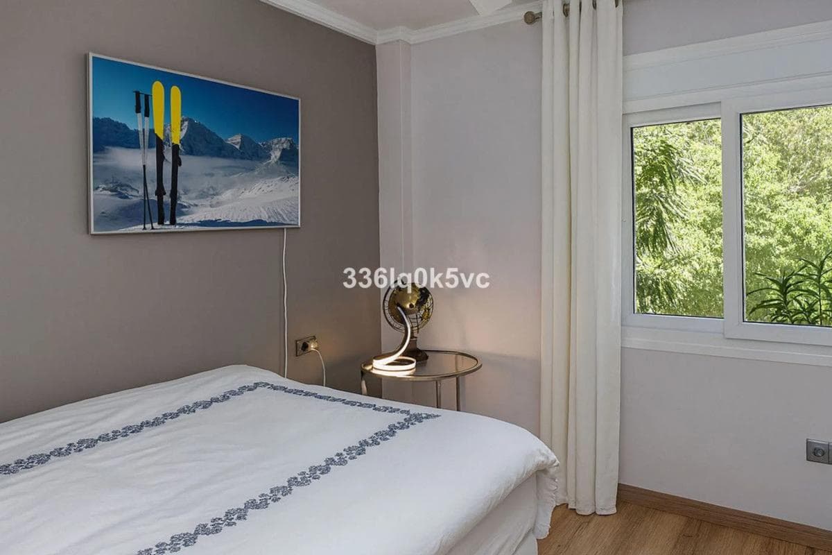 Sale of apartment in Calle Marqués de Linares, Marbella
photo 4