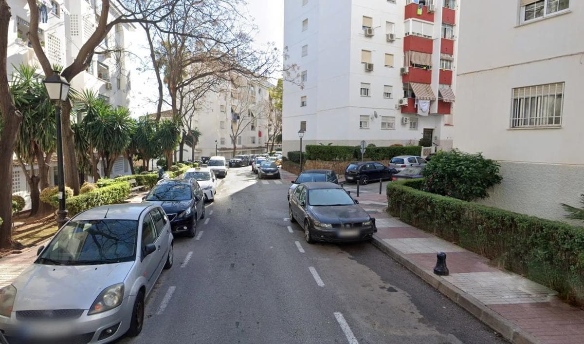 Venta de piso en Calle Salduba, Marbella
photo 3