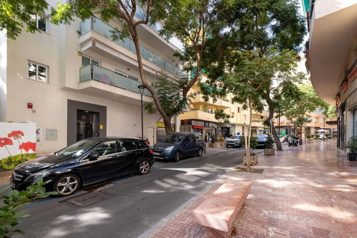 Продажа квартиры на Calle Nuestra Señora de Gracia, Марбелла
photo 2