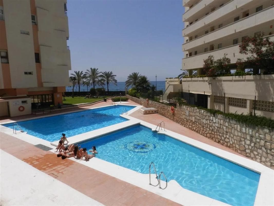 Sale of apartment in Calle Camilo Jose Cela, 7, Marbella
photo 2