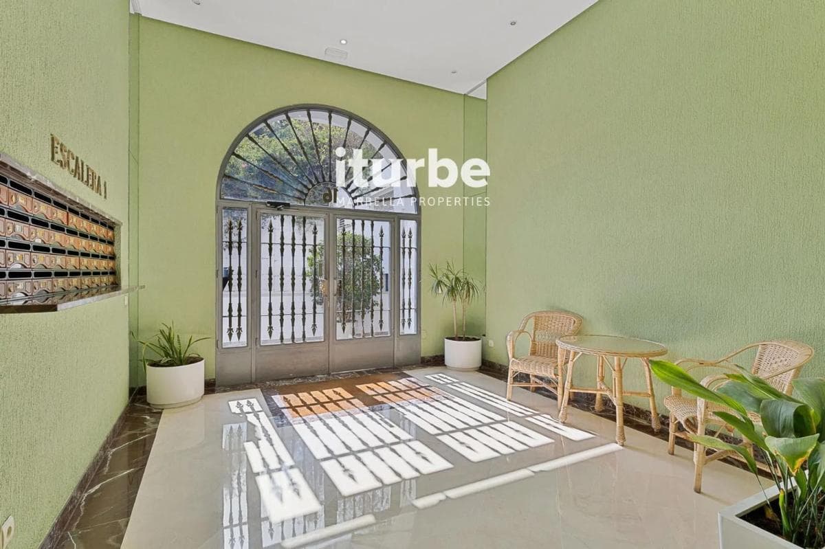 Продажа квартиры на Calle Jacinto Benavente, Марбелла
photo 4