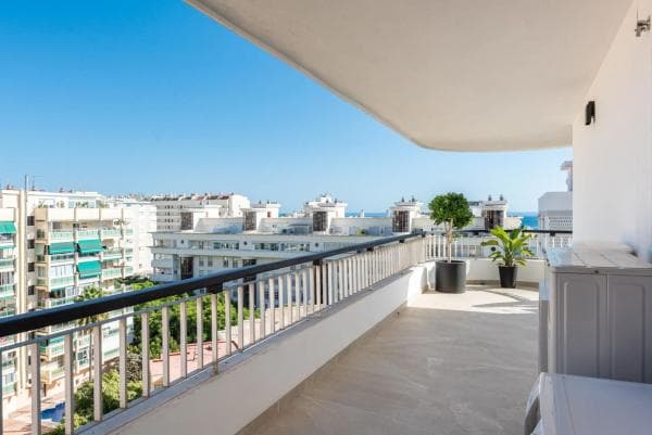 Ático en venta en Calle Ortega y Gasset, 5, Marbella thumbnail 2