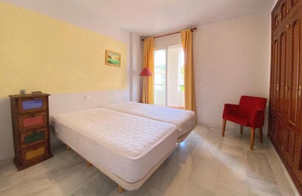 Ático en venta en Barrio Ricardo Soriano, Marbella thumbnail 2