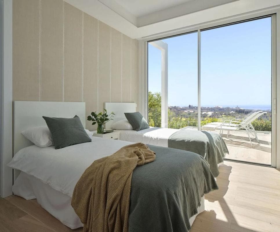 Sprzedaż niezależnego domku jednorodzinnego w Urbanizacion Valdeolletas, 14, Marbella photo 2