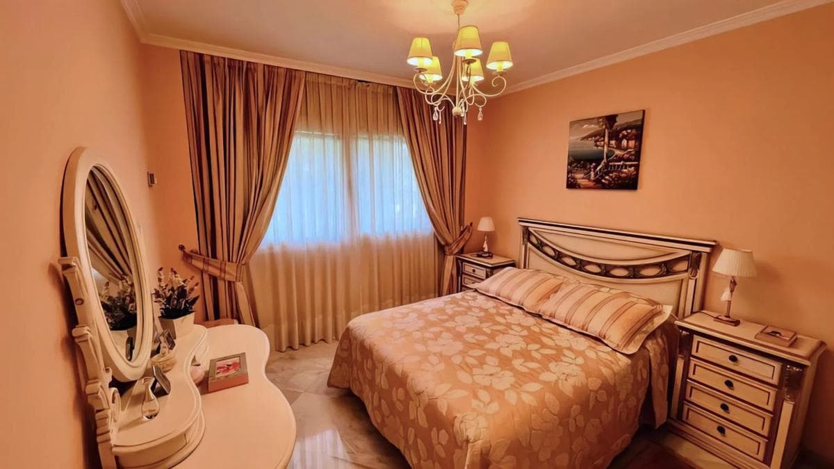 Продажа квартиры на Calle Arturo Rubinstein s/n, Марбелла
photo 3