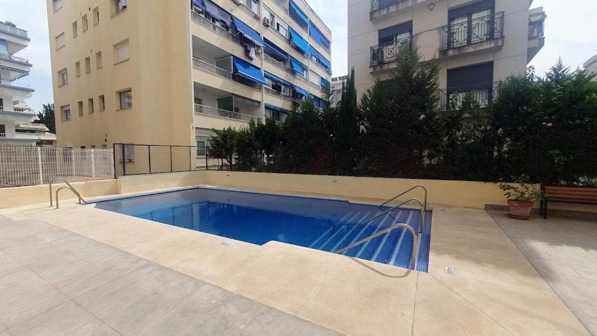 Venta de ático en Calle Pablo Casals, Marbella photo 2