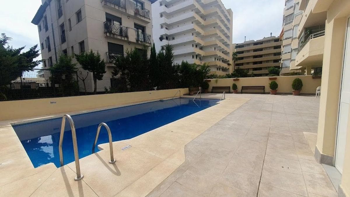 Venta de ático en Calle Pablo Casals, Marbella photo 3