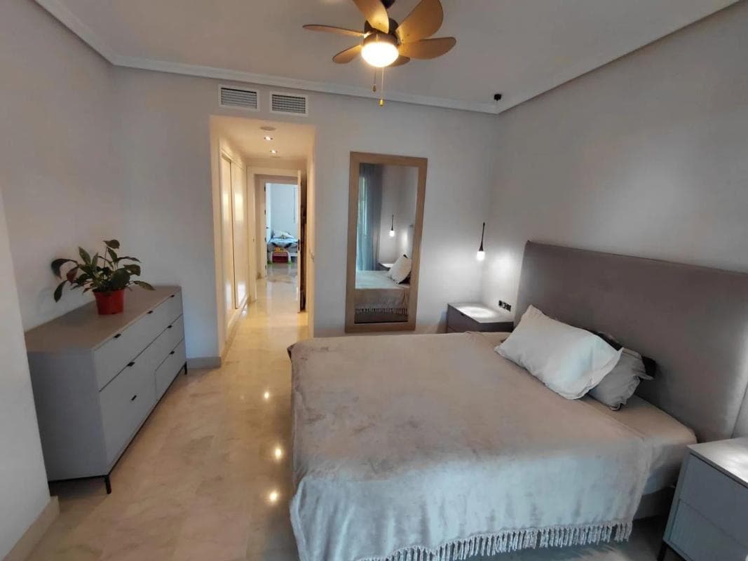 Продажа квартиры на Calle Santa Ana, 15 D, Марбелла
photo 5