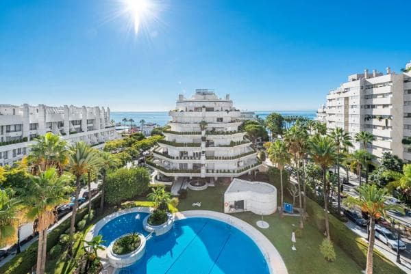Piso en venta en Barrio Playa de la Fontanilla, Marbella
thumbnail 2