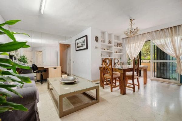 Piso en venta en AV RICARDO SORIANO, 58, Marbella
photo 1