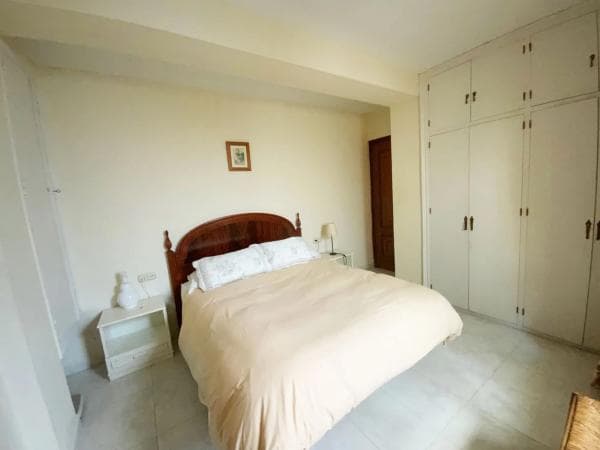 Chalet independiente en venta en Calle Buitrago, Marbella
thumbnail 2