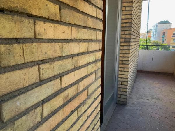 Piso en venta en Calle Jacinto Benavente, Marbella
thumbnail 1