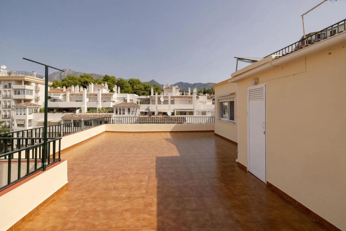 Venta de ático en Barrio Ricardo Soriano, Marbella photo 2
