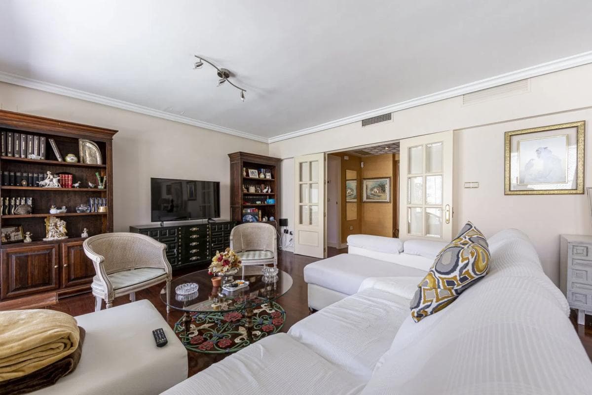 Venta de ático en Avenida Ricardo Soriano, Marbella photo 2
