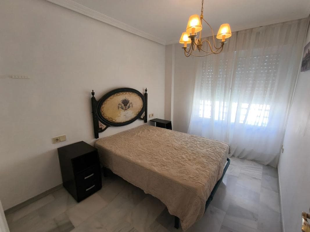 Venta de piso en Barrio Playa Bajadilla-Puertos, Marbella
photo 5