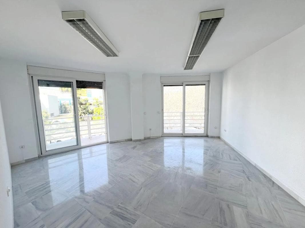 Venta de piso en Calle de Ramón Gómez de la Serna, 22, Marbella
photo 5