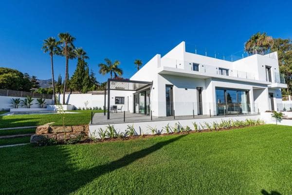 Chalet independiente en venta en La Merced Chica, 31, Marbella
thumbnail 2