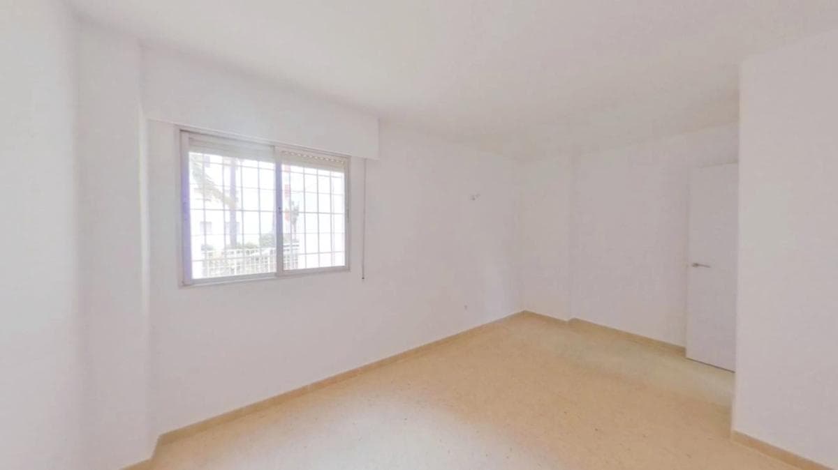 Venta de piso en Barrio Plaza de toros, Marbella
photo 4