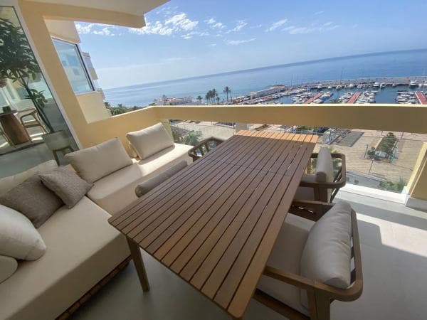 Piso en venta en Avenida Duque de Ahumada, Marbella
photo 1