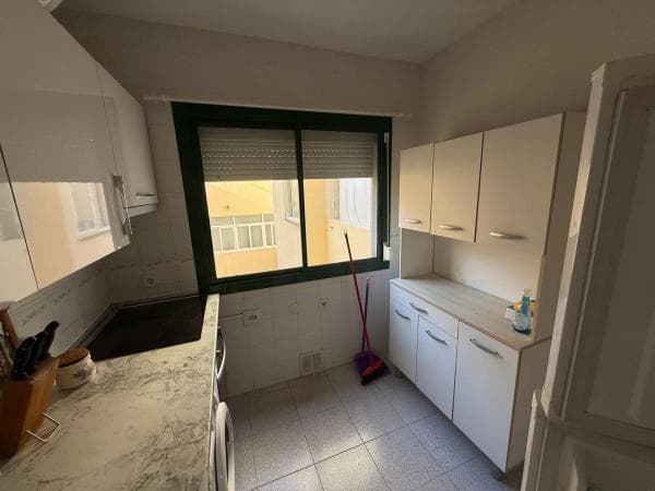 Piso en venta en Calle Jacinto Benavente, Marbella
photo 1
