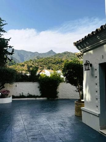 Chalet independiente en venta en Conjunto Vistamar, 1 X, Marbella
thumbnail 2