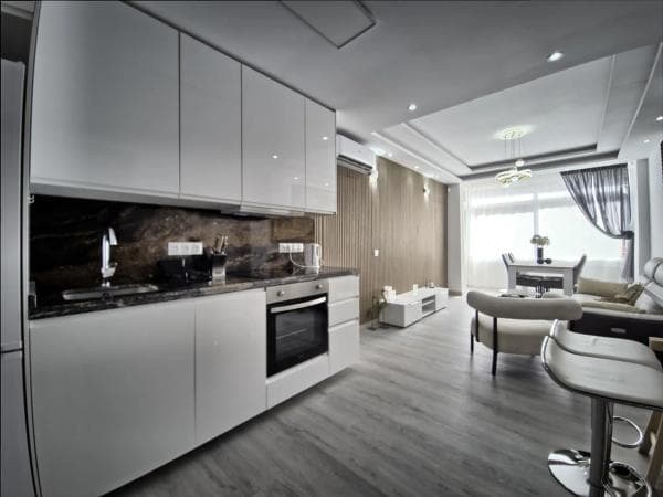 Piso en venta en Avenida Ricardo Soriano, 35, Marbella
thumbnail 1