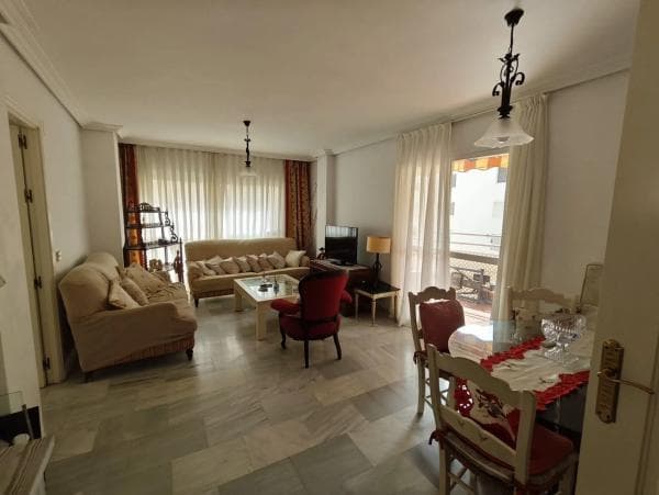 Piso en venta en Barrio Playa Bajadilla-Puertos, Marbella
thumbnail 1