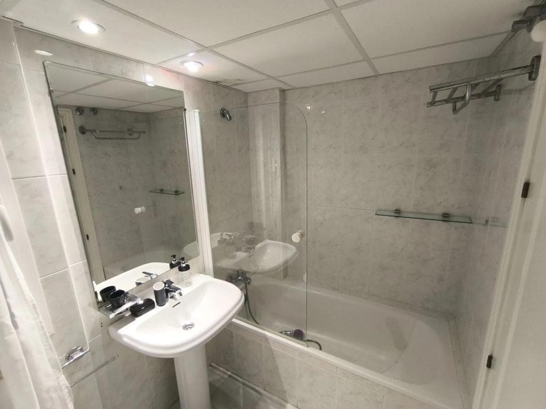 Venta de piso en Barrio Playa Bajadilla-Puertos, Marbella
photo 5