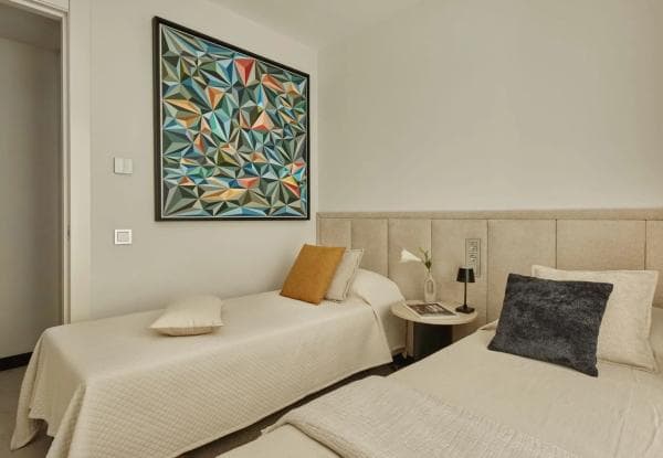 Piso en venta en CL LUIS OLIVER, Marbella
thumbnail 2