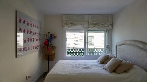 Piso en venta en Calle Mediterráneo, Marbella
thumbnail 1