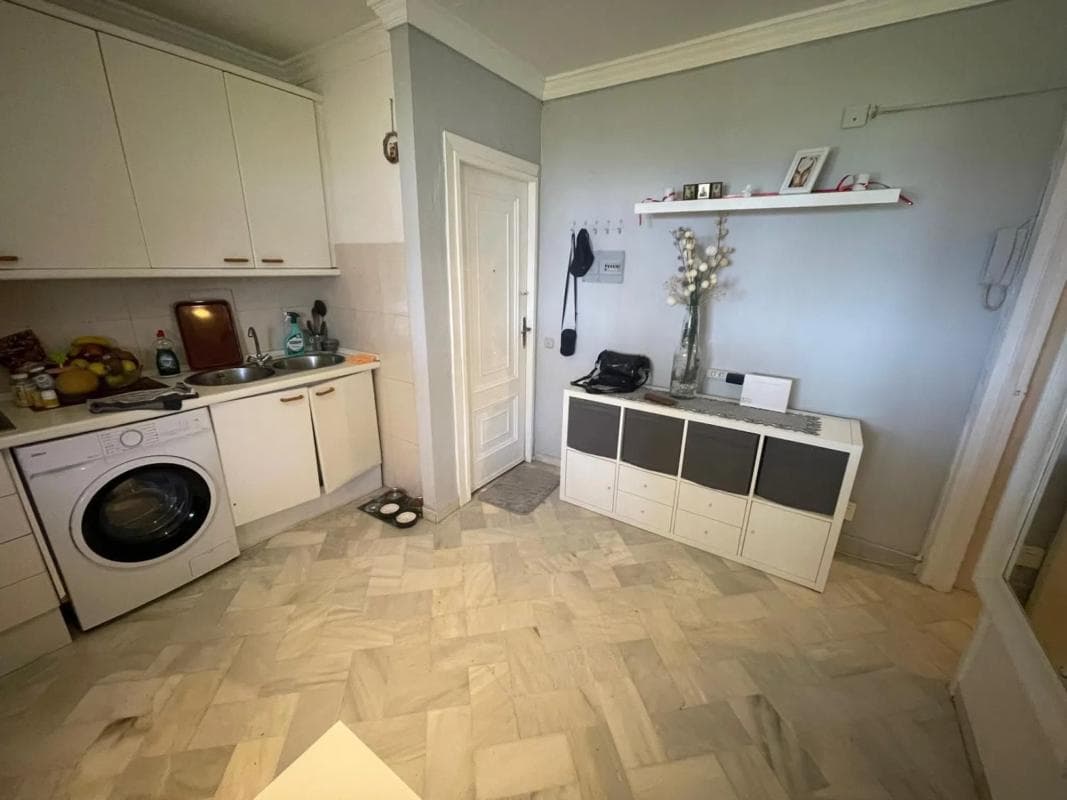 Venta de piso en Calle Camilo José Cela, Marbella
photo 5