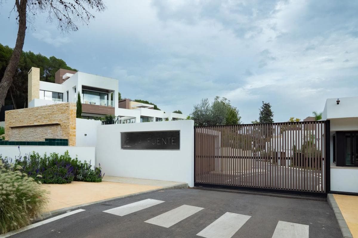 Sale of independent chalet in Avenida Ricardo Soriano, Marbella
photo 4