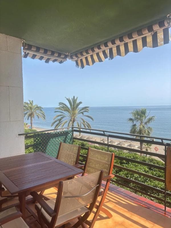 Venta de piso en Barrio Playa Bajadilla-Puertos, Marbella
photo 2