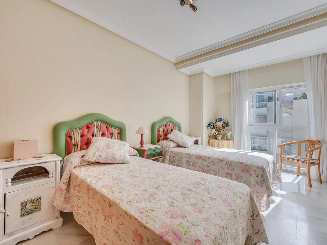 Venta de piso en Calle Fuengirola, Marbella
photo 4