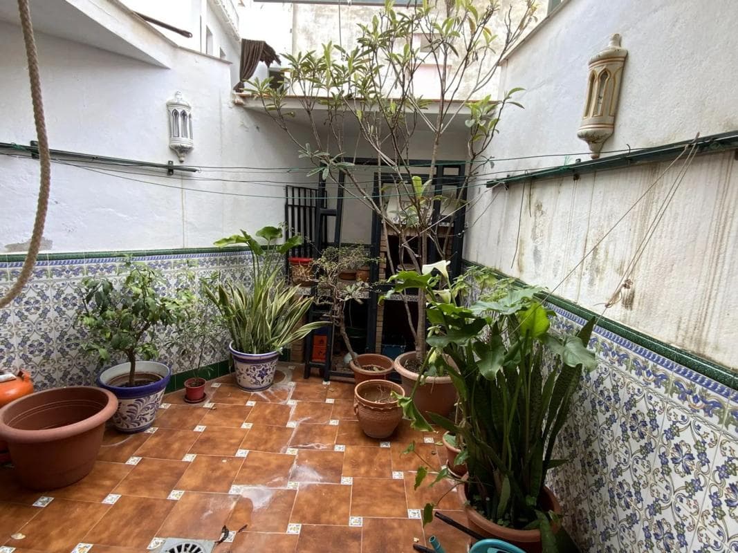 Sale of independent chalet in Barrio Casco Antiguo, Marbella
photo 2