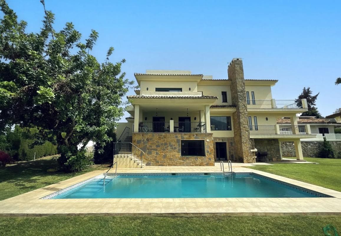 Sale of independent chalet in Calle Carmen Montiel, 4 -12, Marbella
photo 5