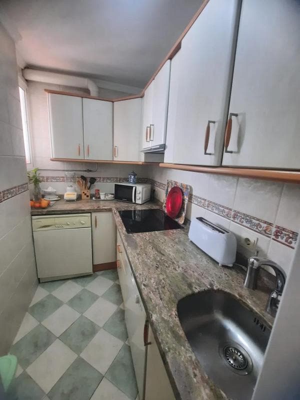 Venta de piso en Calle Alonso de Bazán, 3, Marbella
photo 3